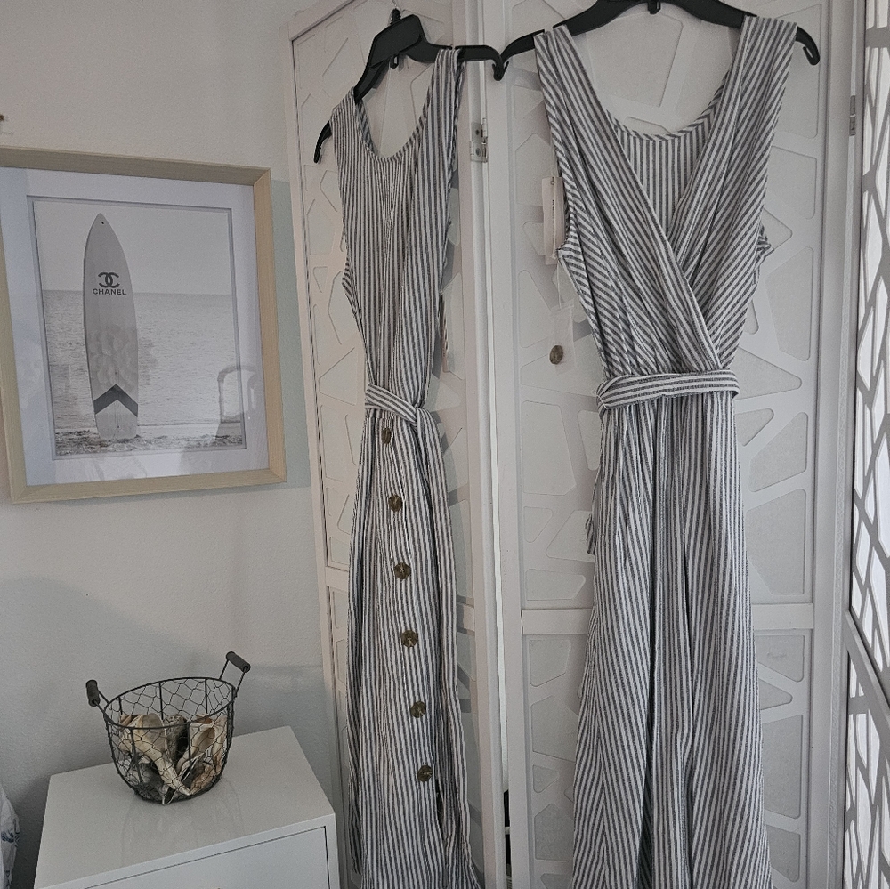 Court & Rowe linen stone gray stripped dress with pockets
